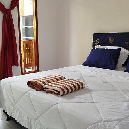 Tatasya Homestay Senaru Exteriör bild