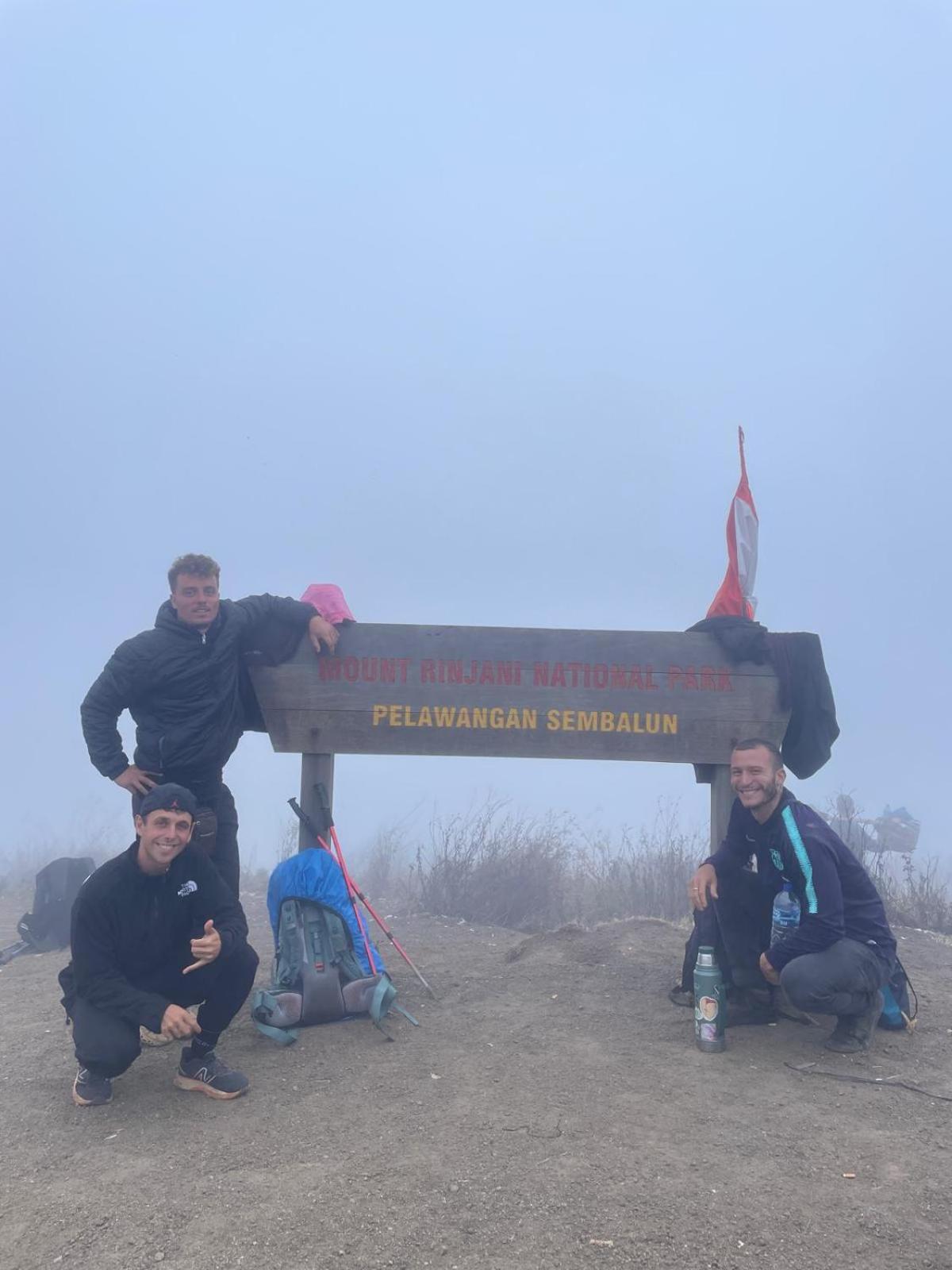 Tatasya Homestay Senaru Exteriör bild